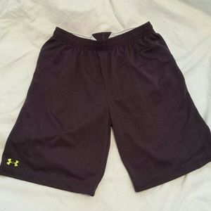 Boys Youth XL Under Armour basketball shorts